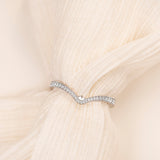 Erika Winters Vita Contour Band